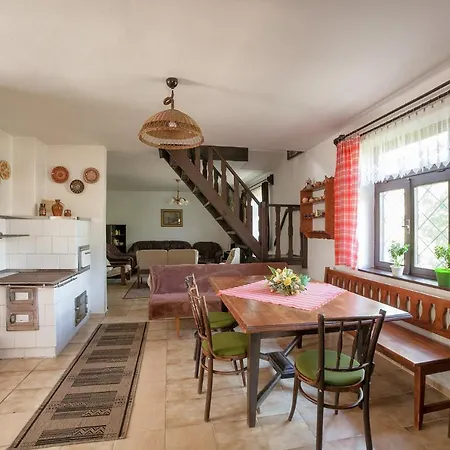 Prazdninovy Dom Eliska*** Ferienhaus Rajecka Lesna